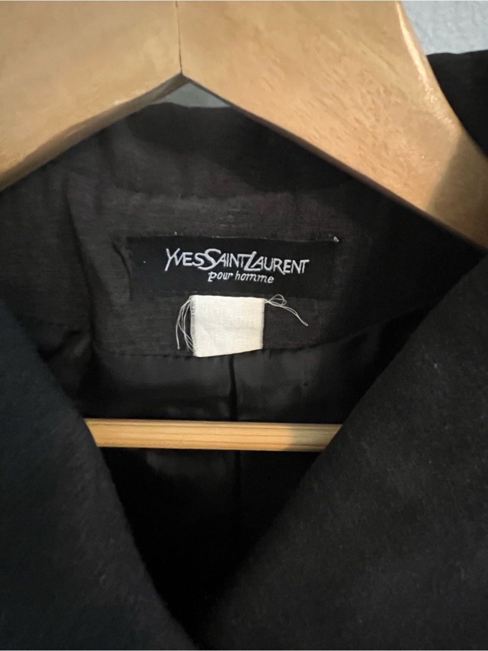 Yves Saint Laurent Black Women's Tailored Wool Jacket Blazer - Picture 2 of 7